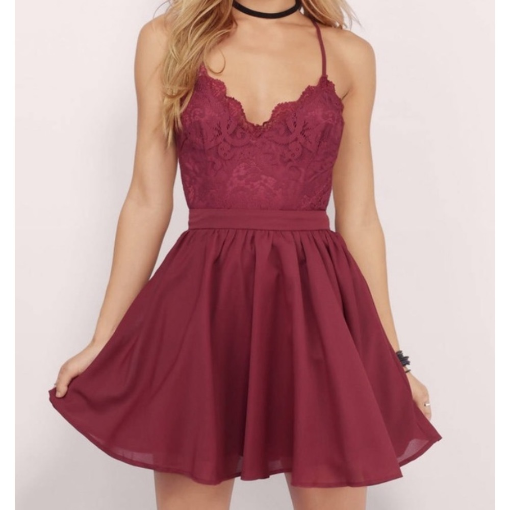 MILA BURGUNDY LACE PLEATED SKATER DRESS FROM TOBI